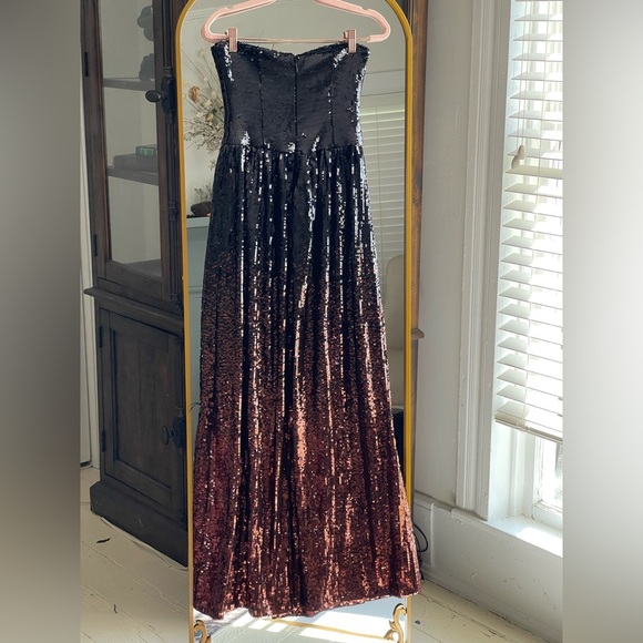 NWT WeWoreWhat Black and Brown Sequin Corset Feathered Gown - Picture 9 of 9